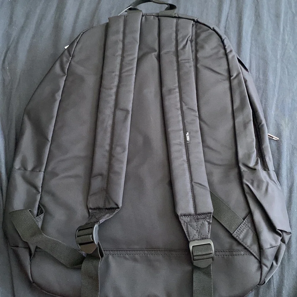 Backpack - Picture 5 of 5